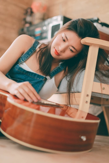 伊人在线